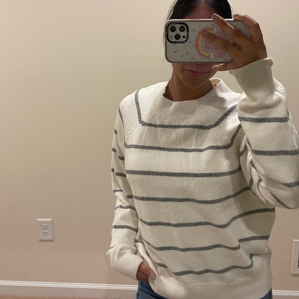 Cute boyfriend sweater from Abercrombie and fitch